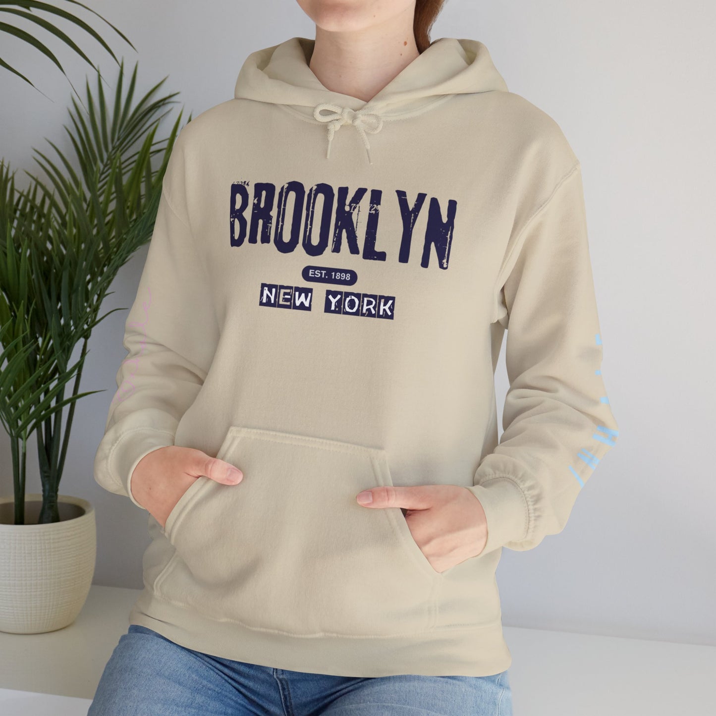 Brooklyn NY Vintage Logo Hoodie — New York City Streetwear Pullover